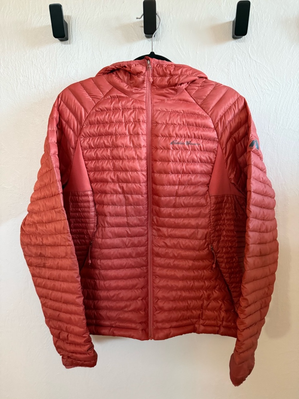 Women’s Eddie Bauer First Ascent Microtherm Down Hooded Jacket, size XL